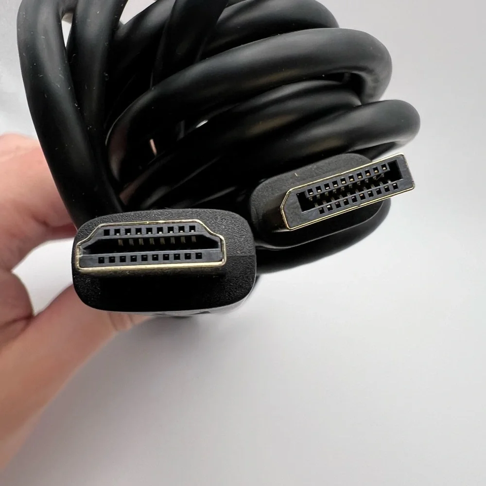 Amazon Basics DisplayPort to HDMI Display Cable, Uni-Directional
